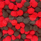 Gros plan sur les bonbons Mûres Framboises Lisses de Vidal.